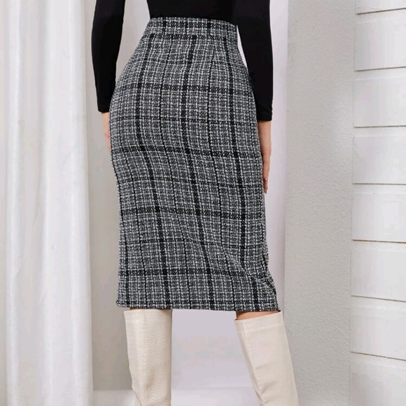 High Waist Plaid Pattern Single Breasted Dual Pocket Tweed Skirt - Picture 4 of 4